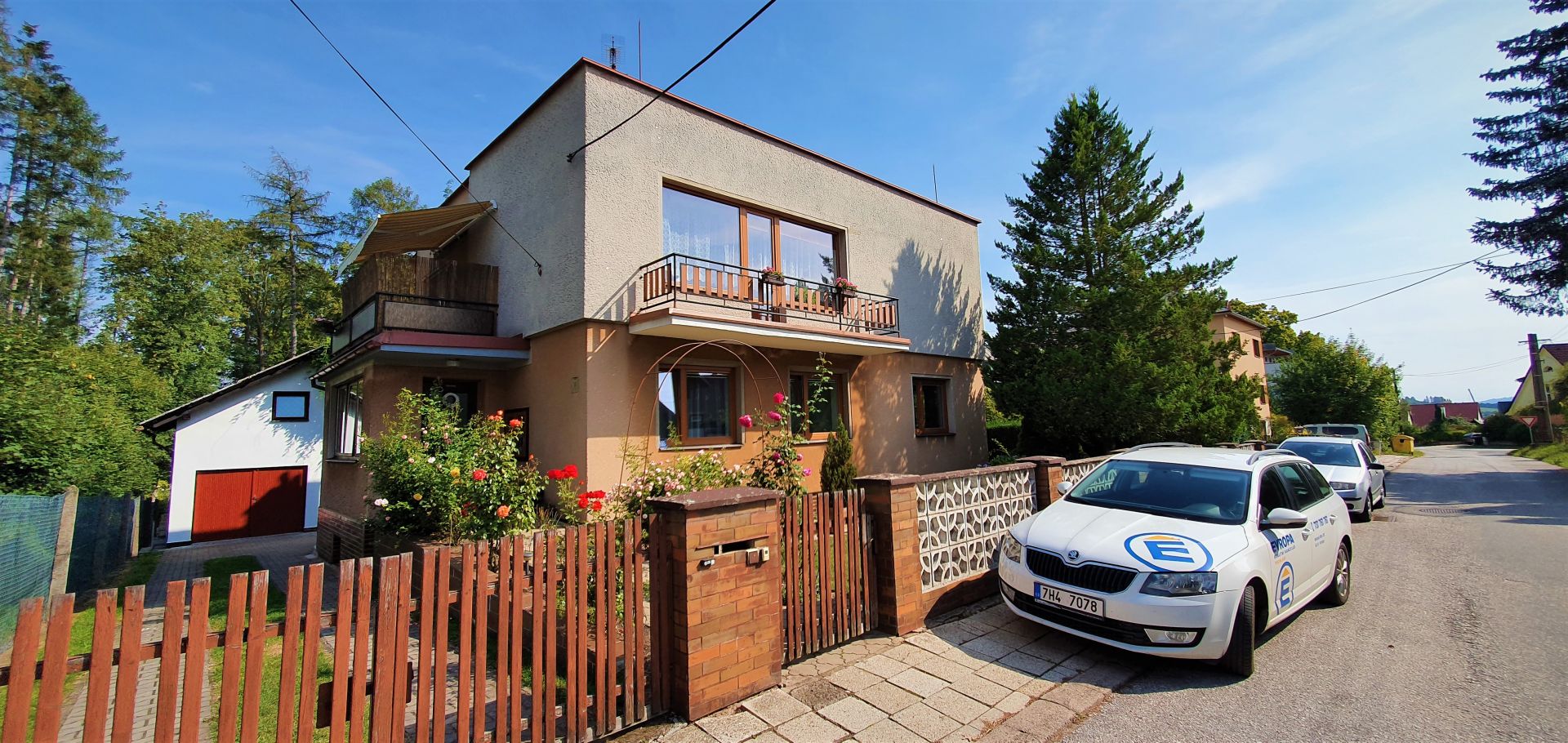 Prodej dvougeneračního rodinného domu s pěknou zahradou ve skvělé lokalitě, Nová Paka